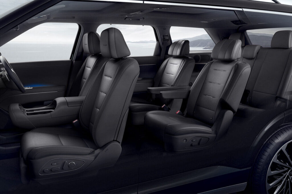 Interior Hyundai Stargazer Cartenz X